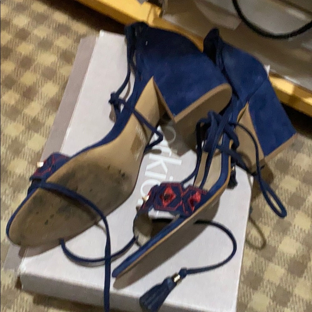 Sandals - Picture 3 of 4